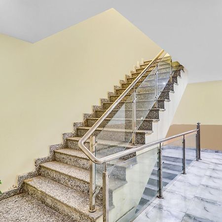 Hotel O Prince Home Stay Near Ambience Mall New Delhi Exterior photo
