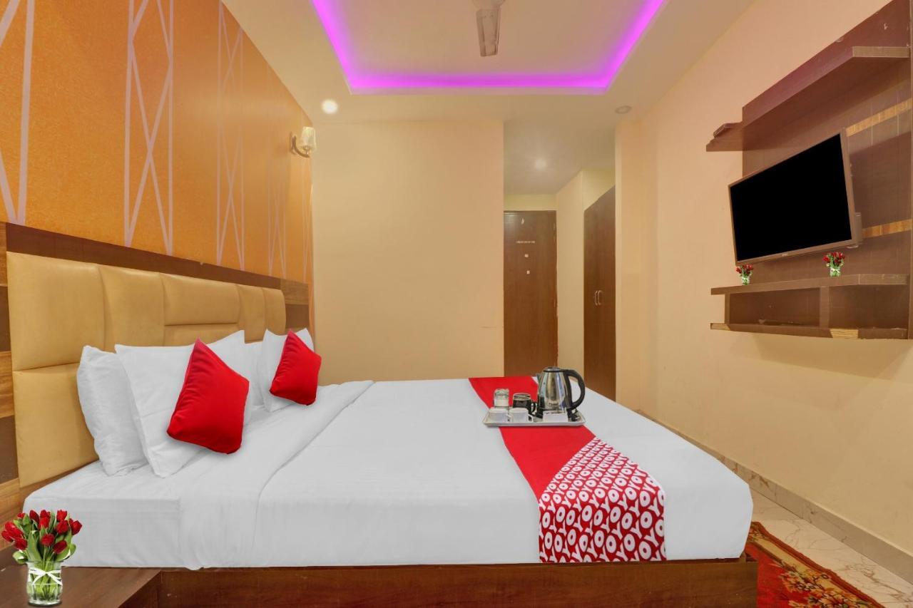 Hotel O Prince Home Stay Near Ambience Mall New Delhi Exterior photo